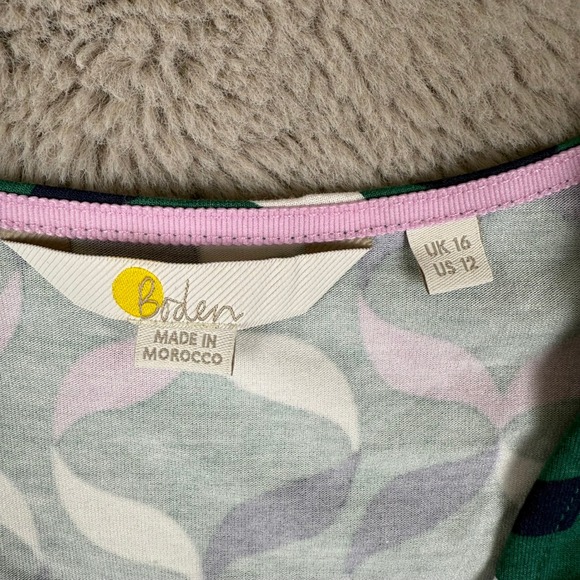 Boden Green Geometric‎ Print Wrap Blouse Long Sleeve Top US 12 UK 16 - Picture 3 of 10